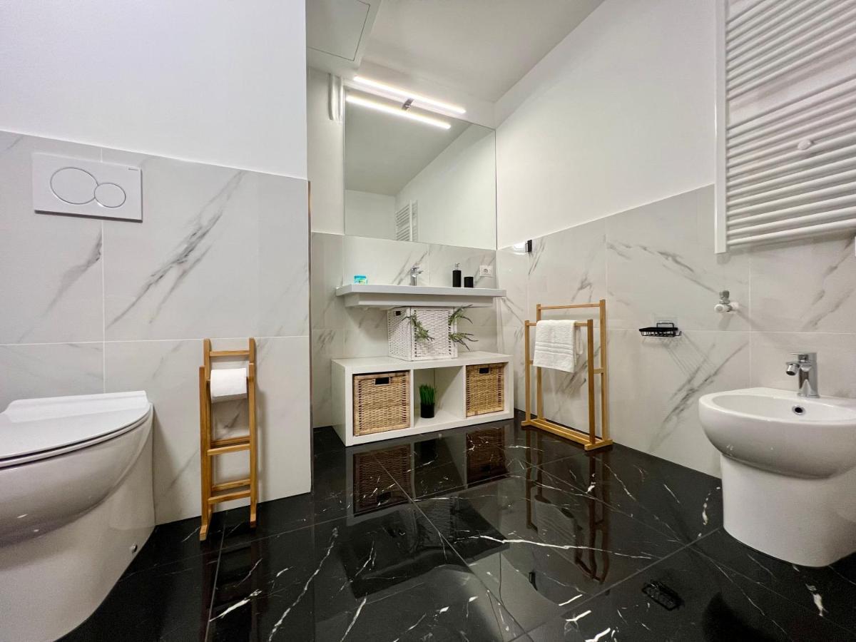 Central Luxe Haven Appartement Milaan Buitenkant foto